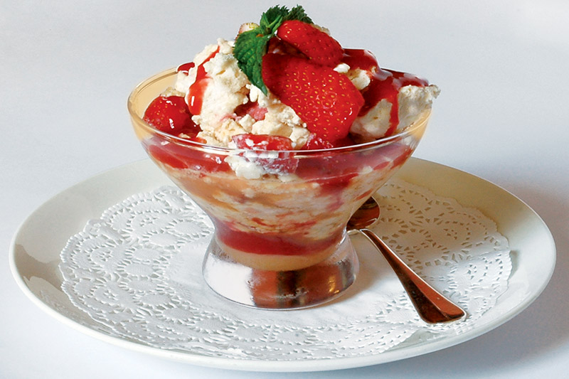 Meringa con fragole
