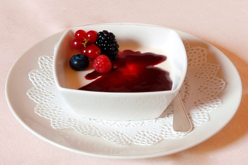 Panna cotta ai frutti di bosco