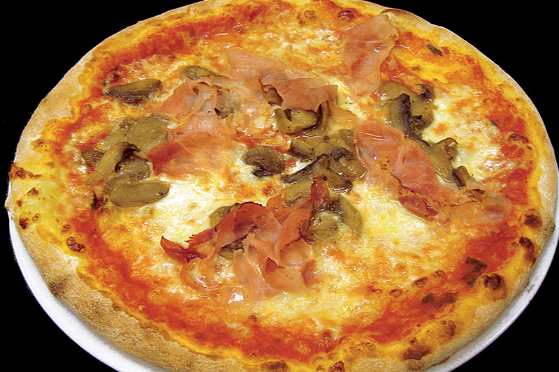 Prosciutto e funghi